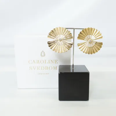 Örhängen (Guldfärgad) från Caroline Svedbom Okänd metall