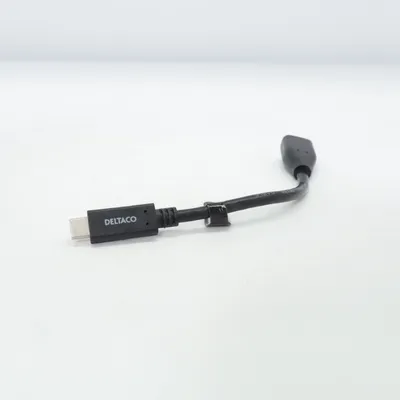 USB adapter from Deltaco