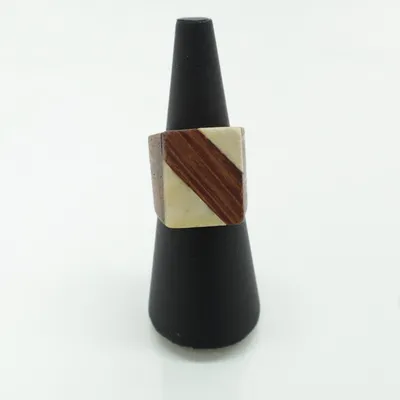 Ring (Brown, Beige) Unknown metal