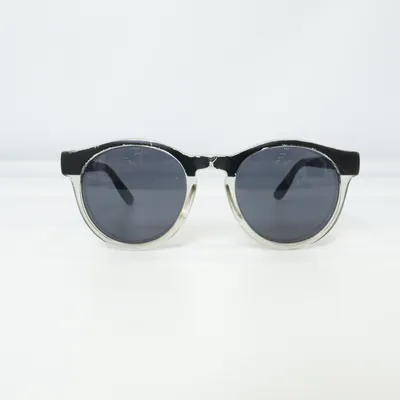 Sunglasses (Black) from Le Specs