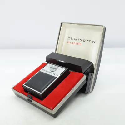 Shaving machine (Selectric) from Remington