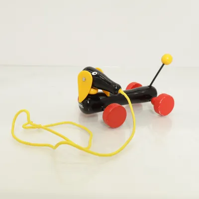 Trekfiguur (Zwart, Rood, Geel) van Brio
