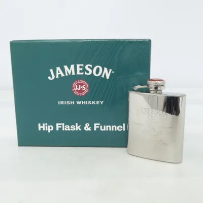 Flasque (Hip Flask & Funnel) de Jameson