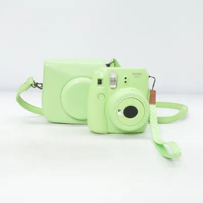 Polaroid camera (Mini 9) from Fujifilm