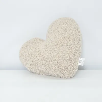 Prydnadskudde (Beige) från Mio Polyester