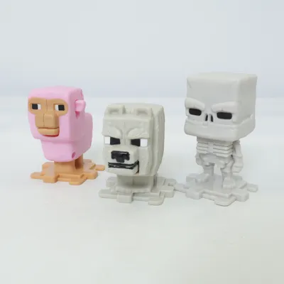 Leksaksfigur (Grå, Rosa, Flerfärgad) från Minecraft
