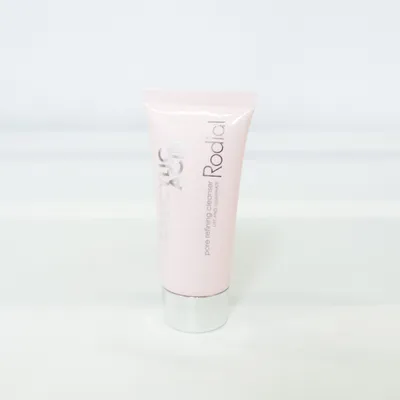 Nettoyant visage (Salicylic Acid Pore Refining Cleanser) de Rodial