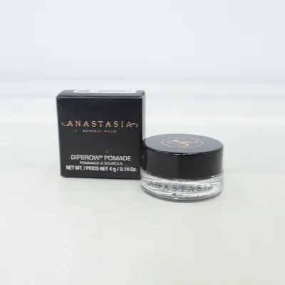 Brow kit (Dipbrow Pomade) fra Anastasia Beverly Hills