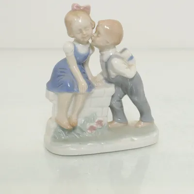 Figurin (Blå, Grå, Rosa)