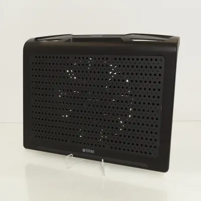 Laptopstandaard (Zwart) van Titan