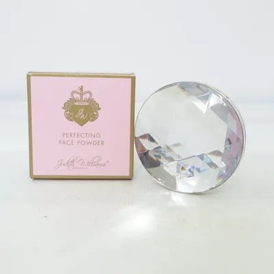 Powder (Perfecting Face Powder) from Judith Williams