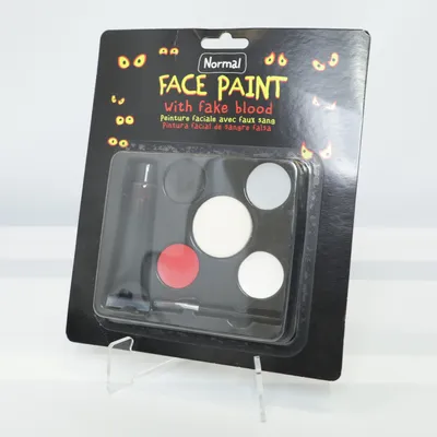 Makeupset (Svart, Vit, Röd, Grå) från Normal