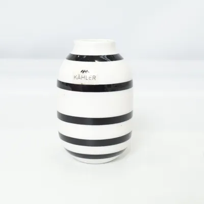 Vase (Hvid, Sort) fra Kähler