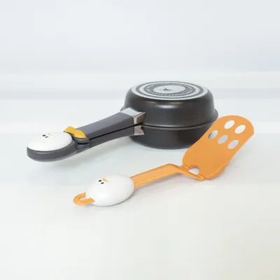 Stekpanna (Svart, Orange, Vit) från Joie