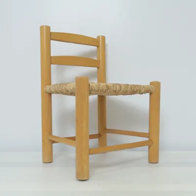 Chair (Brown)