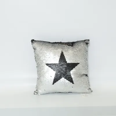 Prydnadskudde (Svart, Silverfärgad) från NKD Polyester