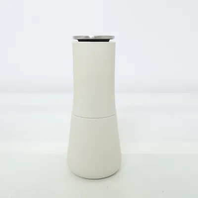 Pepper grinder (Beige) from Joseph Joseph