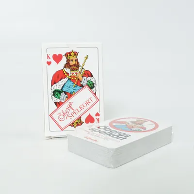 Card deck (White, Red, Multicolored) from Esselte