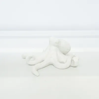 Figurine en porcelaine (Blanc)
