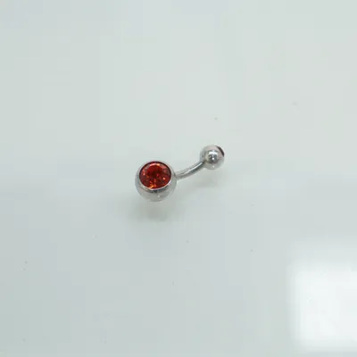 Piercingsmycke (Röd, Silverfärgad) Okänd metall
