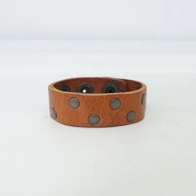 Armring (Brun) Okänd metall