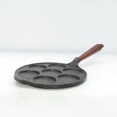 Small pancake pan (Plettpan) from Skeppshult