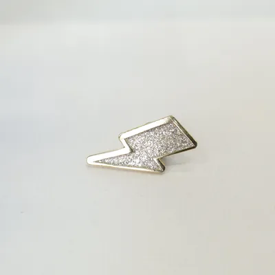 Pin (Guldfärgad) från Ripndip Okänd metall