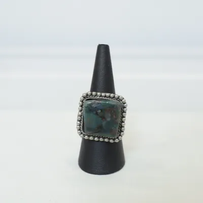 Ring (Silver, Green) Unknown metal