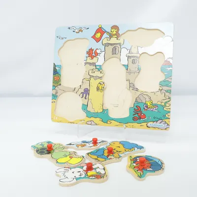 Activity toy from Kärnan