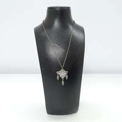 Halskette (Silber) von Jl Unbekanntes Metall