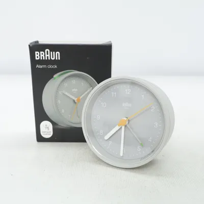 Bordsklocka (Bc12g) från Braun