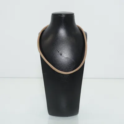 Halsband (Brun) Okänd metall
