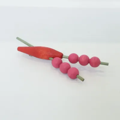 Broche (Rose, Rouge) Métal inconnu