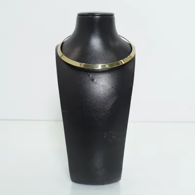 Halsring (Svart) från Style by Tyra Okänd metall