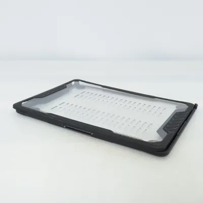 Laptophoes (Zwart) van Supcase