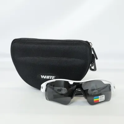 Solglasögon (Vit) från White