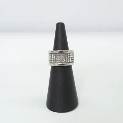 Ring (Silverfärgad) från Dyrberg/Kern Okänd metall