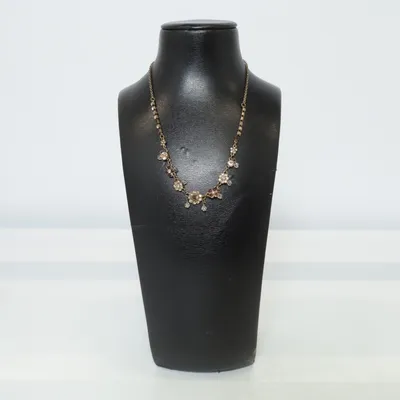 Halsband (Guldfärgad) från Pilgrim Okänd metall