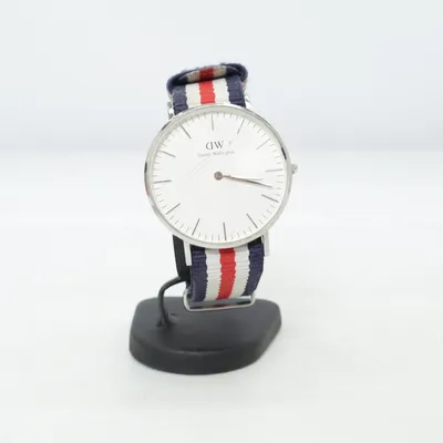 Armbanduhr (Mehrfarbig) von Daniel Wellington
