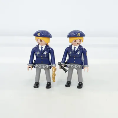Speelgoedfiguur (Police Officer) van Geobra