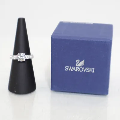 Ring (Silverfärgad) från Swarovski Okänd metall