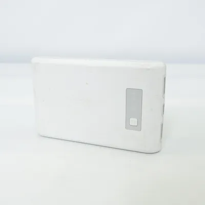 Powerbank fra Biltema