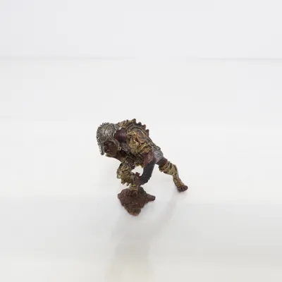 Toy figurine (Brown, Multicolored) from Bluebox