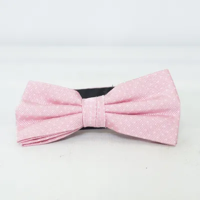 Fliege (Pink) von Amanda Christensen Seide