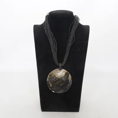 Collier (Noir, Gris) Métal inconnu