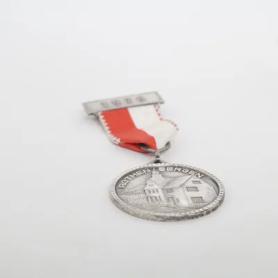 Medal (Silver, Red, White) Unknown metal