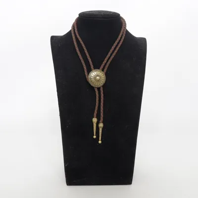 Collier (Marron) Métal inconnu
