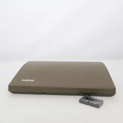 Skrivmaskin (EP-20) från Brother