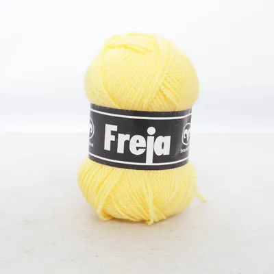 Garn (Freja) från Svarta Fåret Akryl