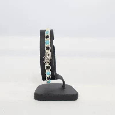 Armband (Beige, Blå, Svart) Okänd metall